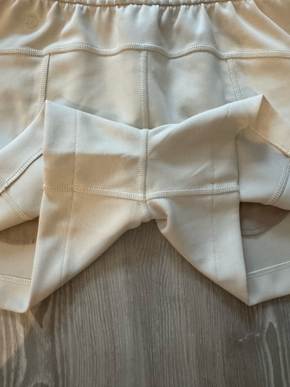 Lululemon Softstreme HR Shorts - Picture 8 of 8